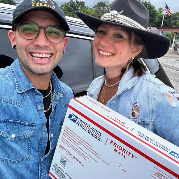 Get to Know Us! The reason we created our Closet💖 Bundle Deals & Offers Welcome - Picture 3 of 6